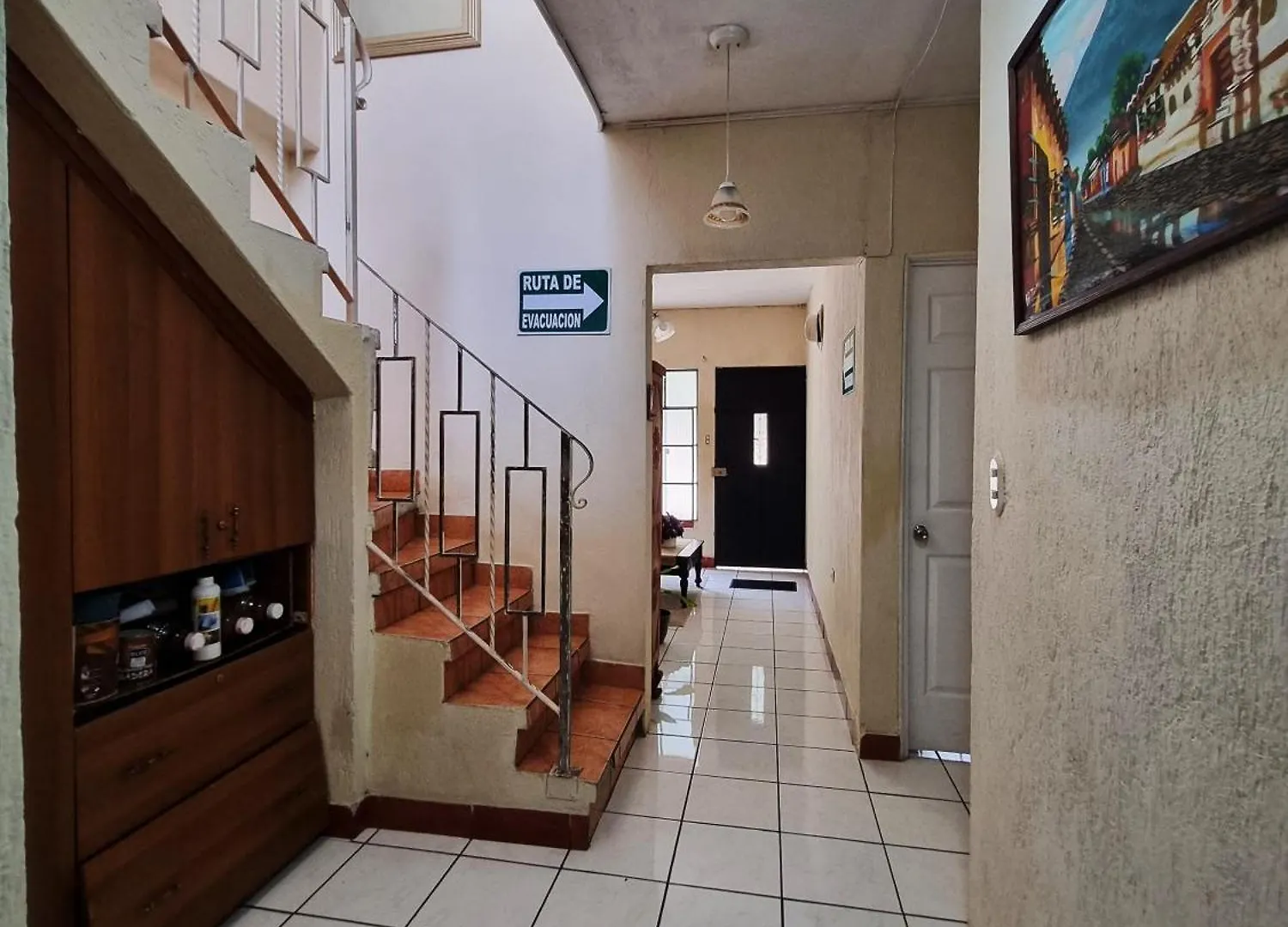 Hostel Mazaryk Bed And Breakfast Antigua Guatemala
